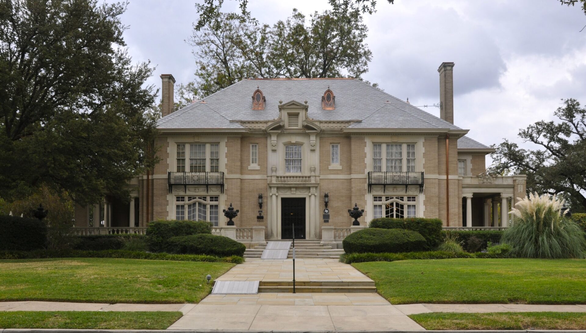 Aldredge House scaled